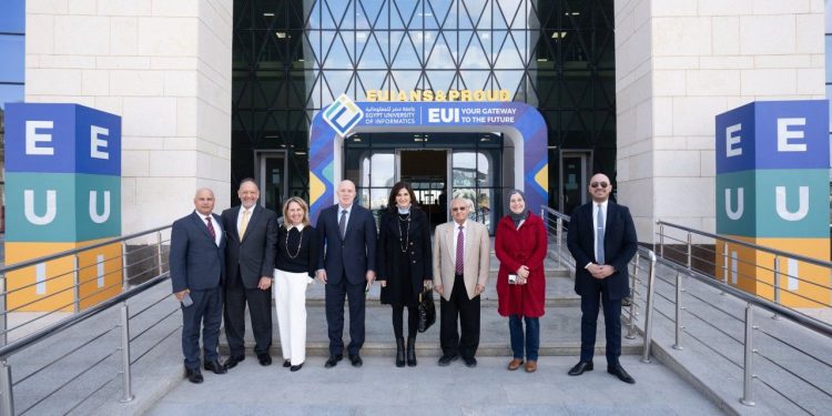 ريم بهجت :منفتحون علي التعاون مع الشركات العالمية لتحقيق اهداف التحول الرقمي والمشاركة في ثورة الذكاء الاصطناعي