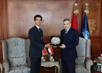 الفريق أسامة ربيع يبحث سبل التعاون المشترك مع السفير البنمي