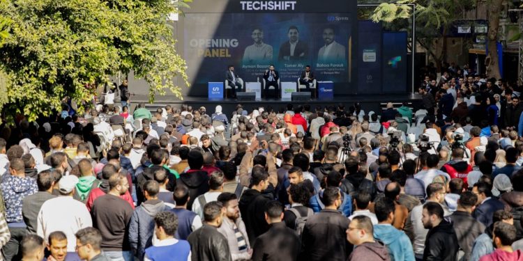قمة “تك شيفت 2025 تستكشف مستقبل الذكاء الاصطناعي