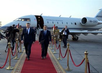 رئيس الوزراء يستقبل رئيس وزراء جمهورية كرواتيا والوفد المرافق له