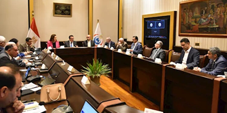 وزير الصحة يترأس الاجتماع الثالث للجنة الاستشارية العليا للتنمية البشرية