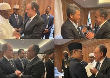 لقاءات جانبية لوزير الخارجية على هامش أعمال الدورة الاستثنائية لوزراء خارجية التعاون الاسلامى