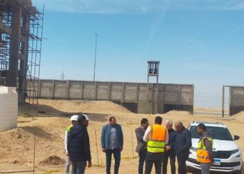 وزير الإسكان: بدء تنفيذ خطوط المياه والصرف الرئيسية بمنطقة القادسية بالعبور الجديدة