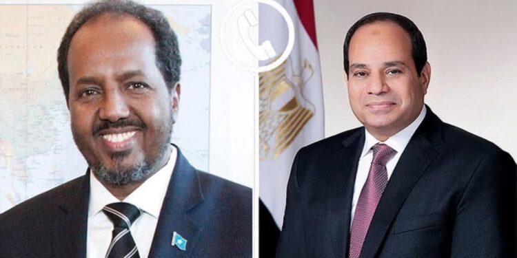 الرئيس السيسى يطمئن على نظيره الصومالى بعد المحاولة الآثمة لاستهداف موكبه بمقديشو