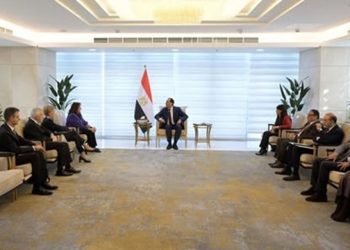 رئيس الوزراء يلتقي مفوضة الاتحاد الأوروبي لشئون المتوسط والوفد المرافق لها