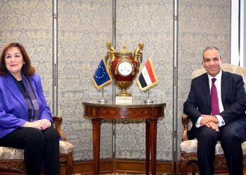 وزير الخارجية والهجرة يجرى مشاورات سياسية مع مفوضة الاتحاد الأوروبى لشئون المتوسط