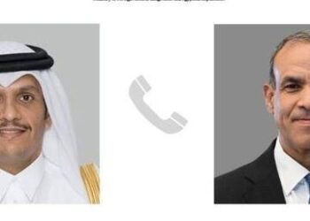اتصال هاتفي بين وزير الخارجية والهجرة ونظيره القطري