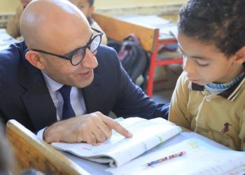 وزير التربية والتعليم يجري جولة مفاجئة بعدد من مدارس محافظة الفيوم