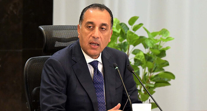 رئيس الوزراء يوجه الوزراء بتكثيف جولاتهم الميدانية في مواقع العمل بمختلف المشروعات التنموية والخدمية