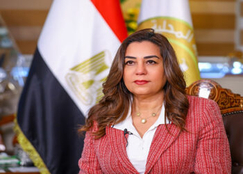 وزيرة التنمية المحلية تتابع مع محافظ الفيوم جهود تحسين الخدمات للمواطنين وتنفيذ المشروعات التنموية