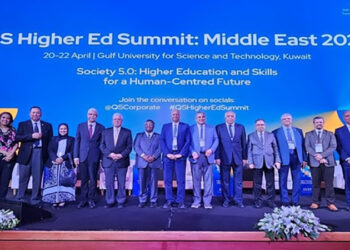 وزير التعليم العالي يُلقي الكلمة الختامية لقمة كيو إس للتعليم العالي بالكويت