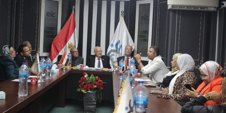 مجلس الشباب المصري يناقش قضايا المصريين بالخارج بين الحقوق والولاء للوطن