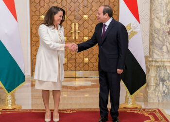 الرئيس السيسي يلتقي رئيس البرلمان المجرى