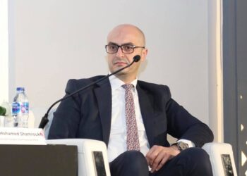 المصرية للاتصالات تقدم التعازي في وفاة والدة المهندس محمد شمروخ