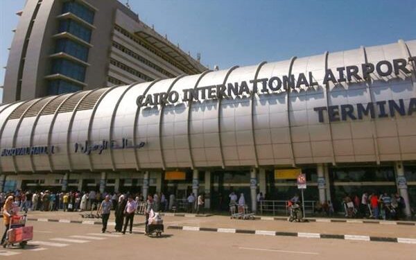 مطار القاهرة يستقبل 312,292 راكبًا على 2,433 رحلة جوية خلال فترة العيد