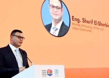 وزير الإسكان يُصدر قرارات إزالة تعديات ومخالفات بناء بمدينتي الفشن وبني مزار الجديدتين