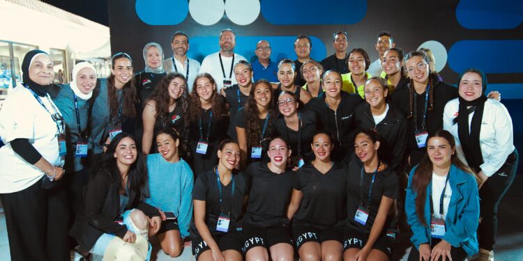 سوما باي تستضيف كأس العالم للسباحة الإيقاعية