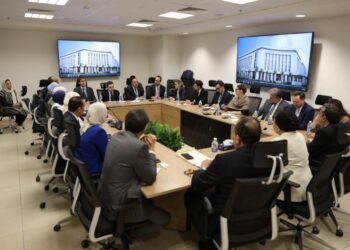 “الصحة” تبحث مع “ميديف الدولية” تعزيز الشراكة الصحية بين القاهرة وباريس