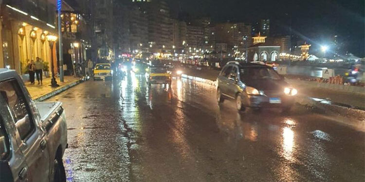 وزير الصحة عن أمطار الإسكندرية: مستعدون لـ 3 شهور مقبلة ونطمئن لجاهزية نقاط الإسعاف