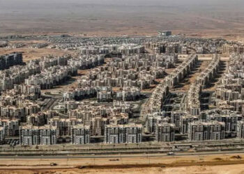 هل يحدث انهيار للسوق العقاري المصري؟.. رئيس الوزراء يجيب