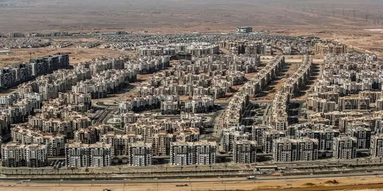 هل يحدث انهيار للسوق العقاري المصري؟.. رئيس الوزراء يجيب