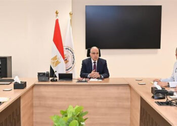 وزير الري يبحث موقف مشروع “الإدارة الذكية للموارد المائية بقطاع الزراعة في مصر”