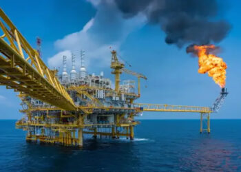 “البترول”: تحقيق 3 اكتشافات جديدة للزيت والغاز بالصحراء الغربية وخليج السويس