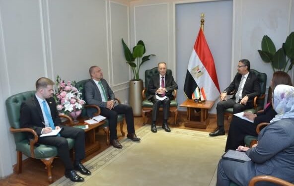 وزير التموين يلتقي السفير البلغاري لبحث سبل تعزيز التعاون التجاري بين مصر وبلغاريا