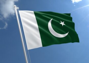 باكستان تواجه أزمة صحية حادة بسبب التدخين وتدرس تنظيم البدائل منخفضة المخاطر