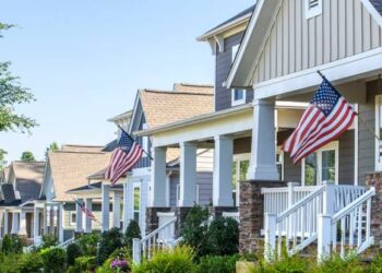 مبيعات المنازل في أمريكا تسجل أعلى قفزة شهرية منذ أكثر من عام بنسبة 6.1%