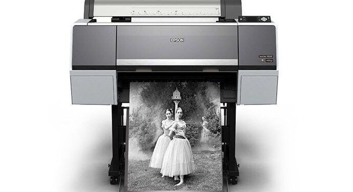 إبسون تكشف عن أول طابعة أقمشة للطباعة المباشرة على الطبقات الرقيقة