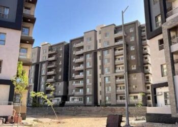 وزير الإسكان: إزالة التعديات عن 93 فدانا واستكمال مشروعات مدينة ملوي الجديدة