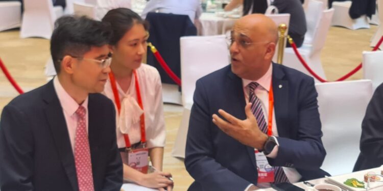 رئيس جهاز تنمية المشروعات يعقد عدد من اللقاءات مع الجهات المعنية بالصين