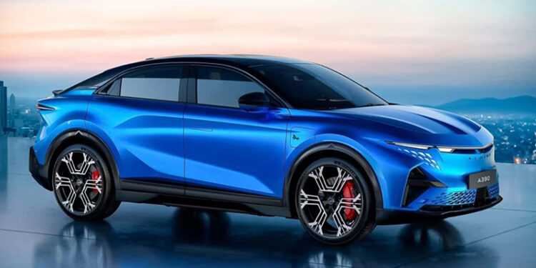 سيارة ألباين الجديدة تنطلق بقدرات كهربائية