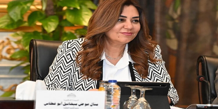 وزيرة التنمية تتابع جهود مبادرة “صوتك مسموع” لحل شكاوى المواطنين بالمحافظات