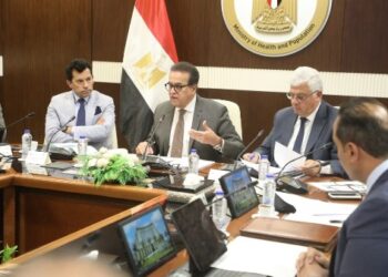 وزير الصحة والسكان يترأس الاجتماع الأول للمجلس الوطني للسياحة الصحية