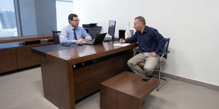 عمرو الشريف: دراسة للجامعة مع فرنسا تبتكر رموزا رياضية للحفاظ على البيانات خلال تداولها الكترونيا