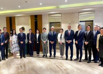 وزير التعليم يبحث مع وفد هيئة التعاون الدولي اليابانية (JICA) خطوات التوسع في المدارس المصرية اليابانية