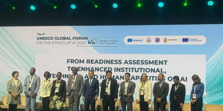 وزارة الاتصالات تشارك في المنتدى العالمي لأخلاقيات الذكاء الاصطناعي التابع لليونسكو في بانكوك