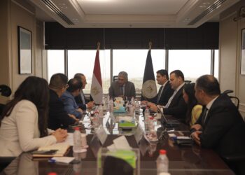 وزير السياحة يبحث مع أحد الشركات الصينية الرائدة في مجال البواخر السياحية سبل تطوير منتج السياحة النيلية في مصر