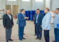 وزير الدولة للإنتاج الحربي يتفقد خطوط الإنتاج بشركة هليوبوليس للصناعات الكيماوية ( مصنع 81 الحربى )