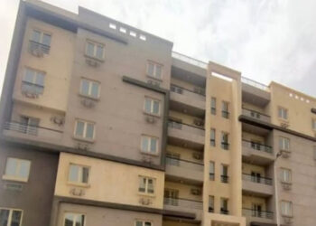 وزير الإسكان: بدء تسليم وحدات بمشروع “سكن مصر” للفائزين بمدينة غرب قنا الجديدة