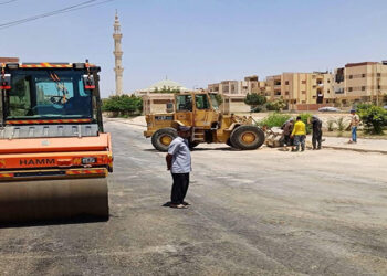 وزير الإسكان يتابع مشروعات رفع كفاءة وتطوير البنية الأساسية بعددٍ من المدن