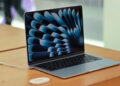 آبل تعتزم تقديم جهاز MacBook بسعر أقل من 999 دولارًا في خطوة غير مسبوقة