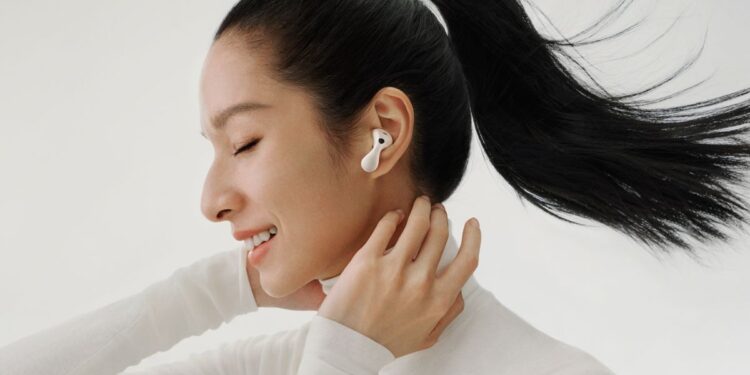 استمع إلى الفرق: سماعات FreeBuds 6 بمحرك صوت مزدوج، ارتقِ بجودة المكالمات والموسيقى