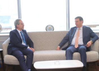 وزير الزراعة يستقبل المستشار الزراعي الهولندي لبحث سبل تعزيز التعاون المشترك