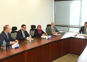 وزير الإسكان يلتقي المدير الإقليمي لمجموعة معارض ومؤتمرات “سيتي سكيب”