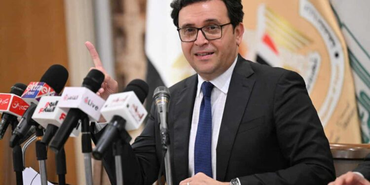 وزير الثقافة يُعلن أسماء الفائزين بجوائز الدولة لعام 2025