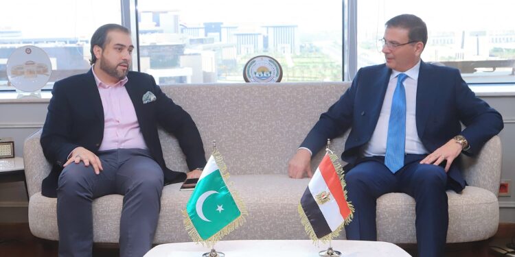 وزير الزراعة يبحث مع وزير الزراعة الباكستاني بإقليم بنجاب تعزيز التعاون الزراعي وتبادل الخبرات