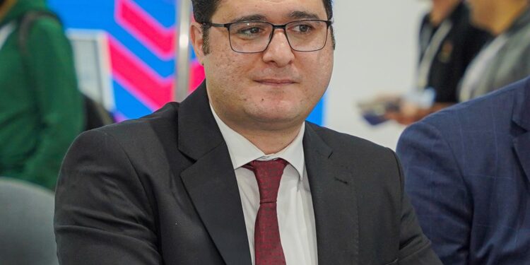 محمود أحمد: نثمن الدور المحوري الذي تقوم به وزارة الاتصالات في ضمان استقرار الخدمات الرقمية في مصر